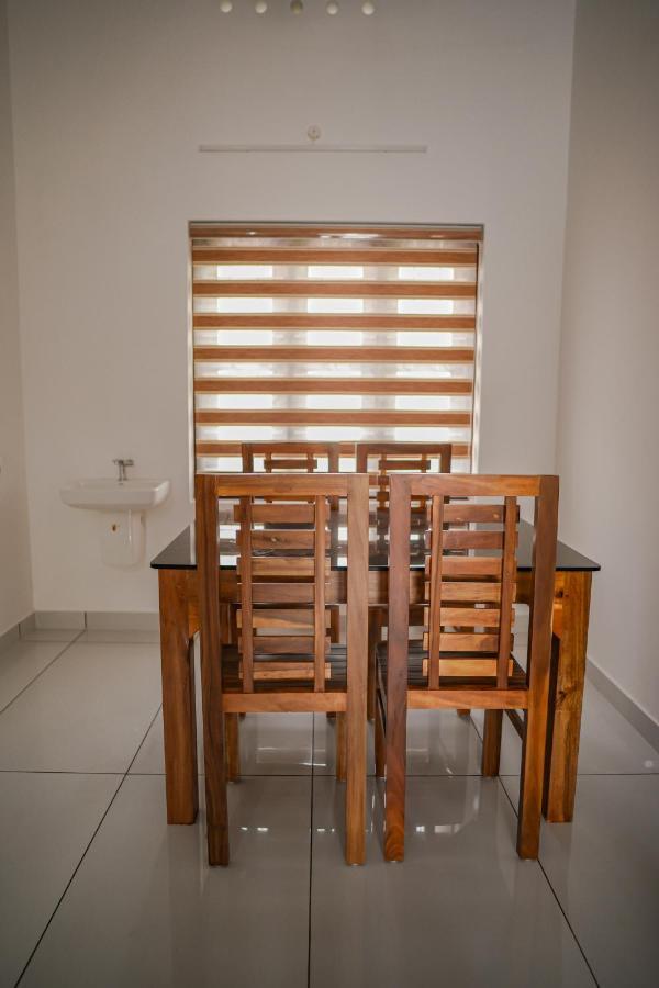 Shimano Square Guest House Varkala Exterior photo